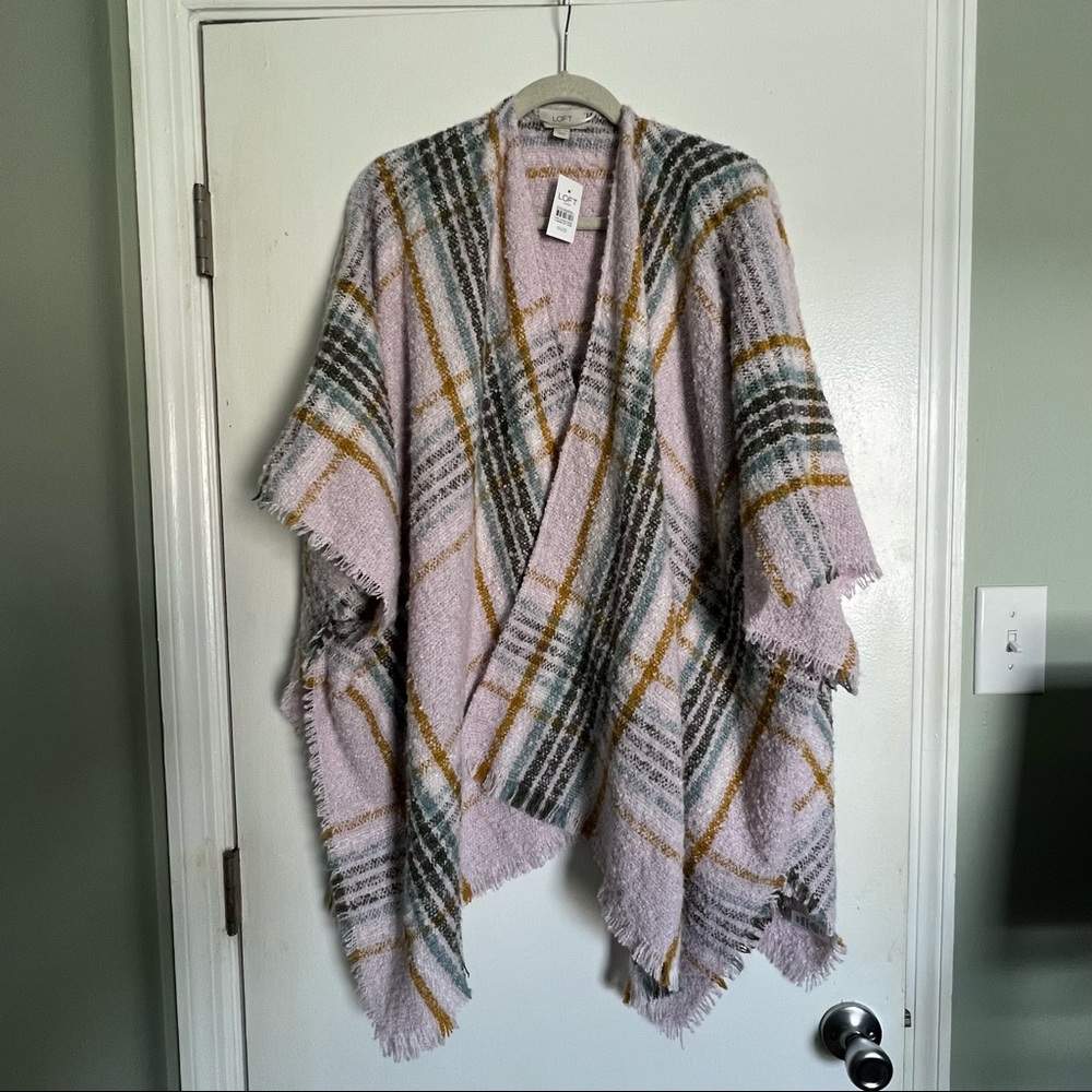 Women’s loft plaid cape, one size